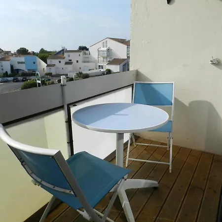 Apartment Avec Piscine A La Rochelle, Proche Port Des Minimes, Commerces Et Bus - Fr-1-551-30 La Rochelle (Charente-Maritime)