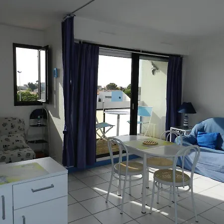 Avec Piscine A La Rochelle, Proche Port Des Minimes, Commerces Et Bus - Fr-1-551-30 *