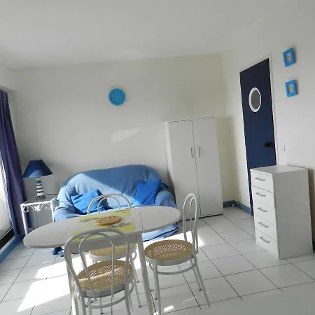 Avec Piscine A La Rochelle, Proche Port Des Minimes, Commerces Et Bus - Fr-1-551-30
